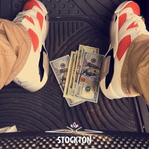 Meet your Posher, Henry